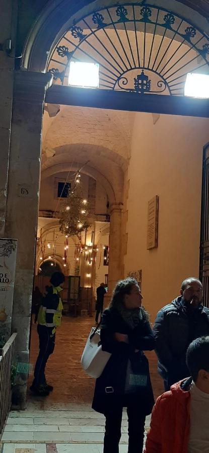 Che Vista!! Ostuni ,Sulle Bianche Mura Con Vista Mozzafiato Exterior photo